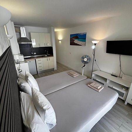 ארונה Cozy Studio In Los Cristianos Beach Free Wifi מראה חיצוני תמונה