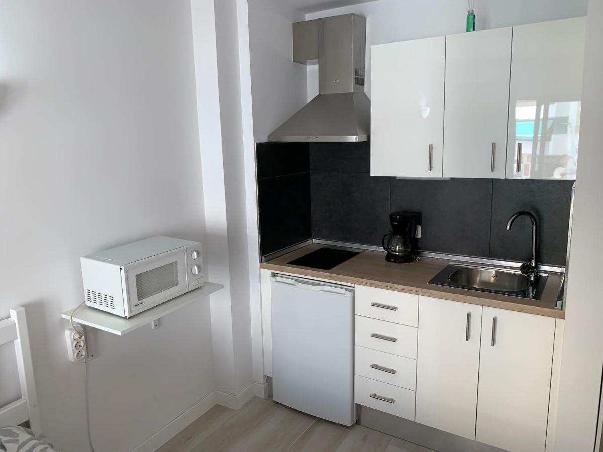 ארונה Cozy Studio In Los Cristianos Beach Free Wifi מראה חיצוני תמונה