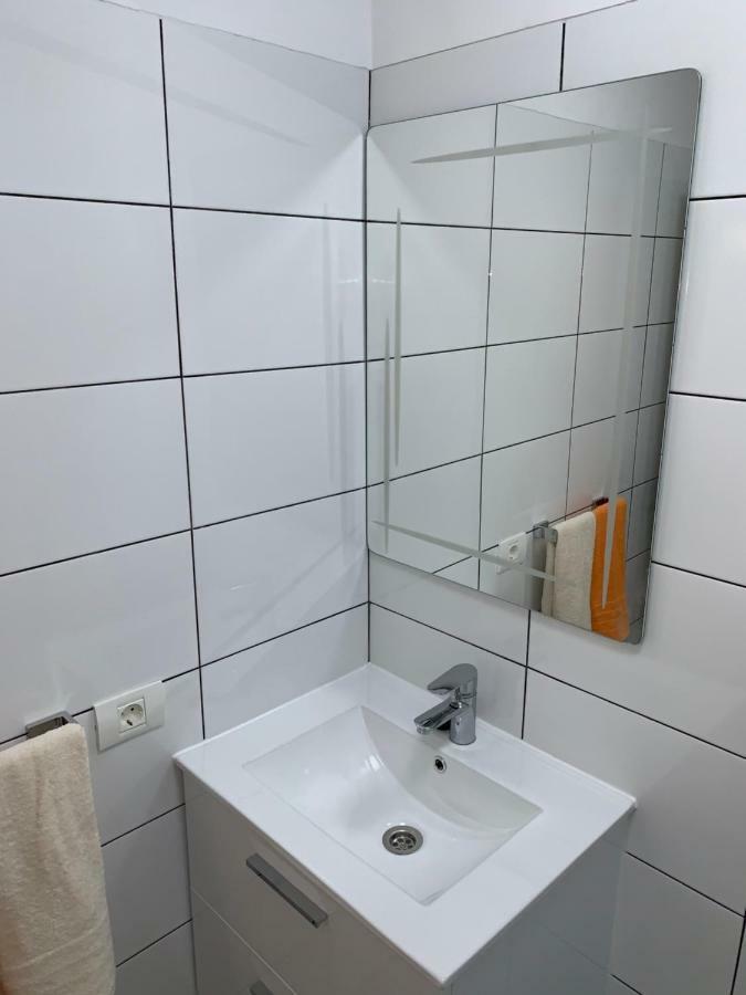 ארונה Cozy Studio In Los Cristianos Beach Free Wifi מראה חיצוני תמונה