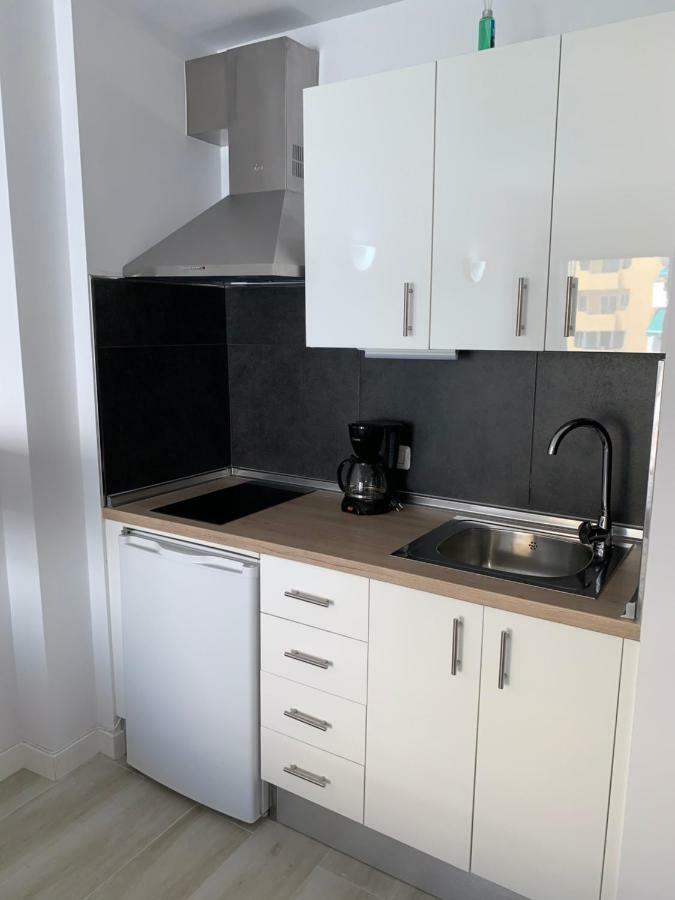 ארונה Cozy Studio In Los Cristianos Beach Free Wifi מראה חיצוני תמונה
